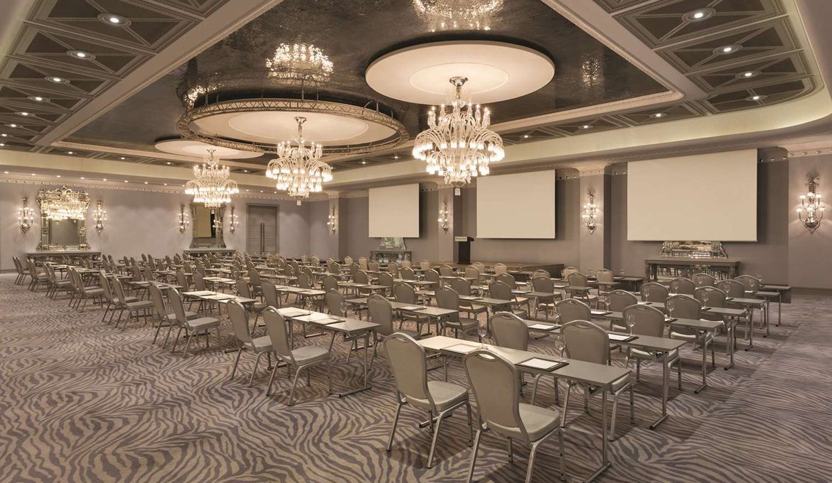 Wyndham Grand Istanbul Kalamis Marina Hotel