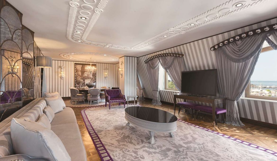 Wyndham Grand Istanbul Kalamis Marina Hotel