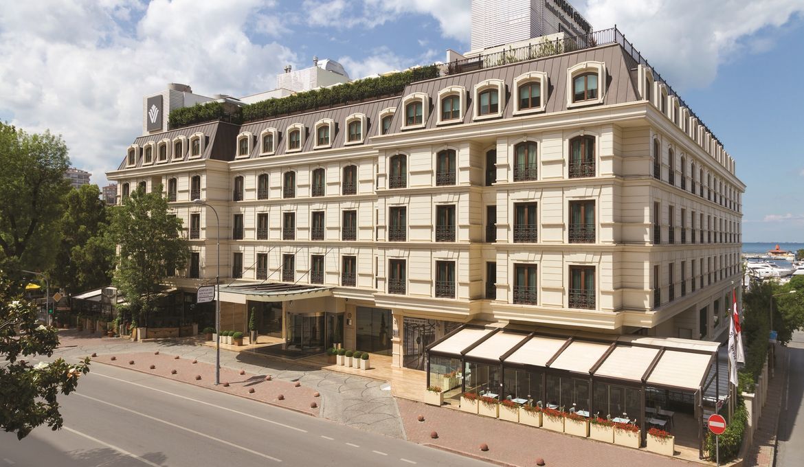 Wyndham Grand Istanbul Kalamis Marina Hotel