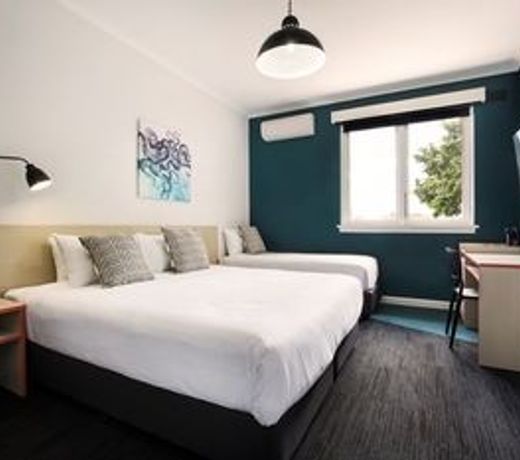 Greenacre Hotel