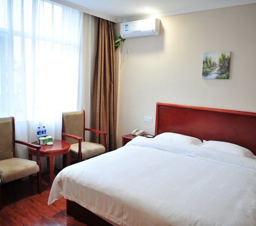 GreenTree Inn JiangXi NanChang XiHu District ZhanQian W) Business Hotel