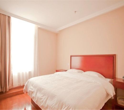 GreenTree Inn Liaoning Dalian Railway Station South Shengli Square Express Hotel