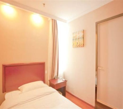 GreenTree Inn Liaoning Dalian Railway Station South Shengli Square Express Hotel