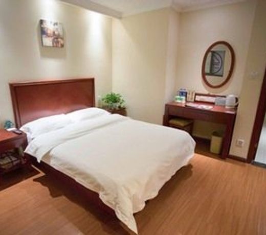 GreenTree Inn Suzhou Railway Station North Square Haobainian Wedding Dress City Express Hotel