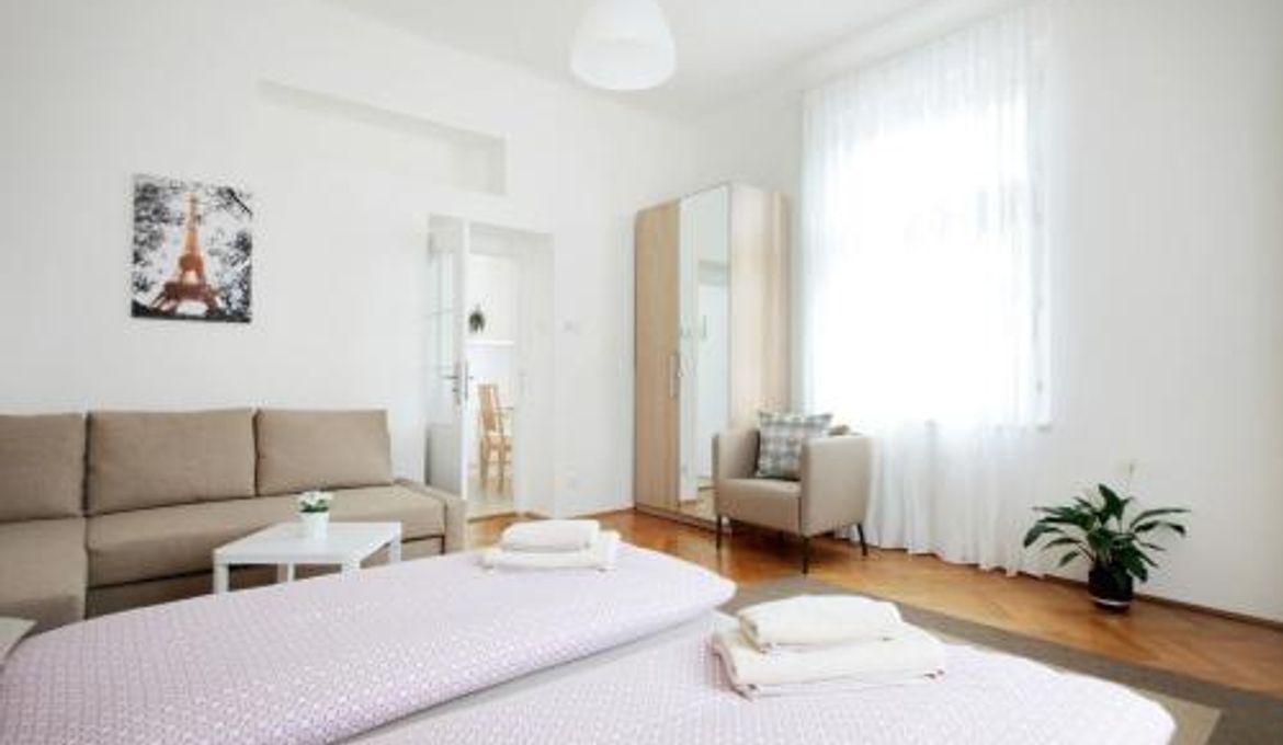 Angel City Apartments