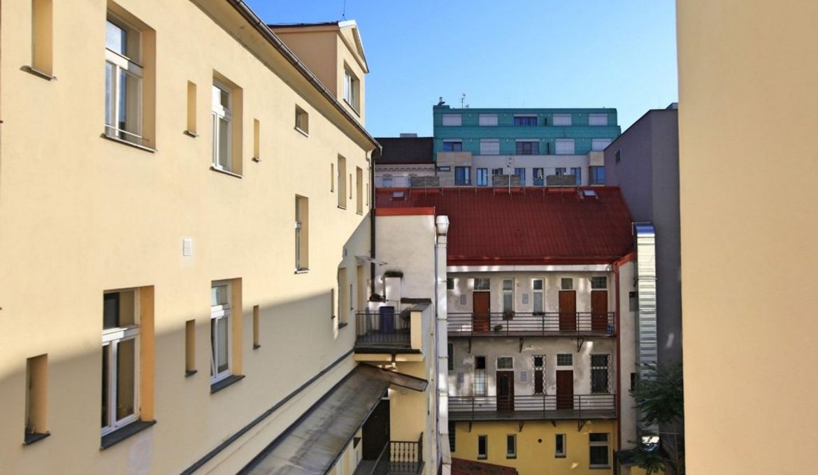 Angel City Apartments