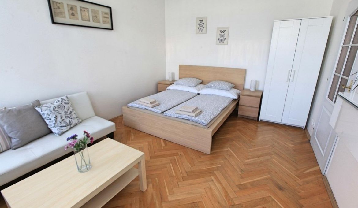 Angel City Apartments