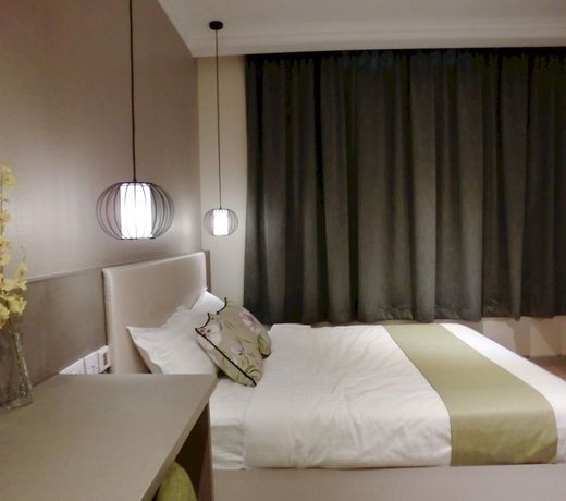 Champion Hotel