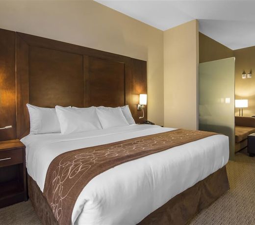 Comfort Suites Saskatoon