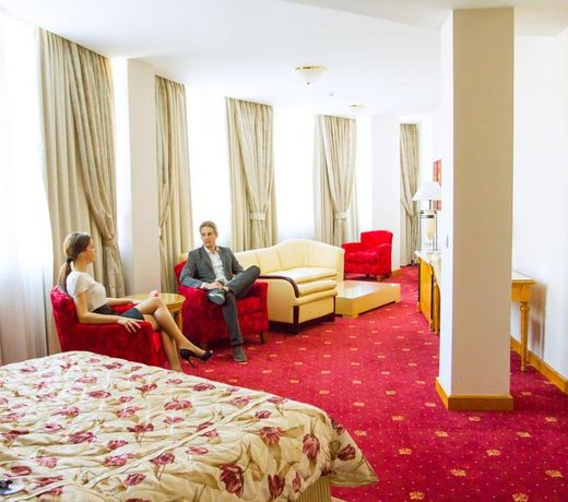 Garni Hotel Master