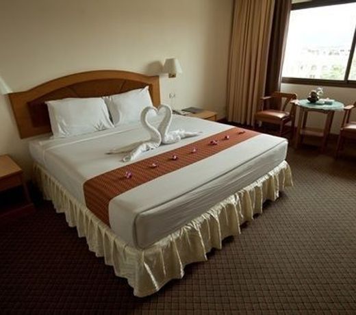 Sing Golden Place Hotel