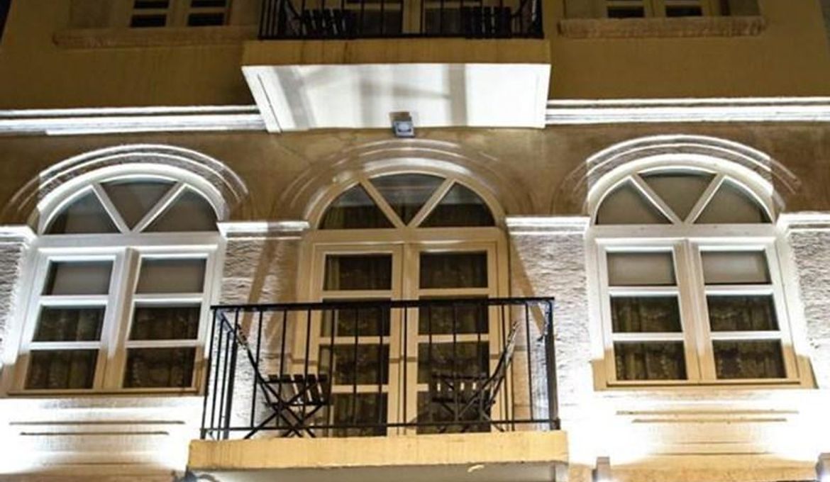 Chiconomy Suites
