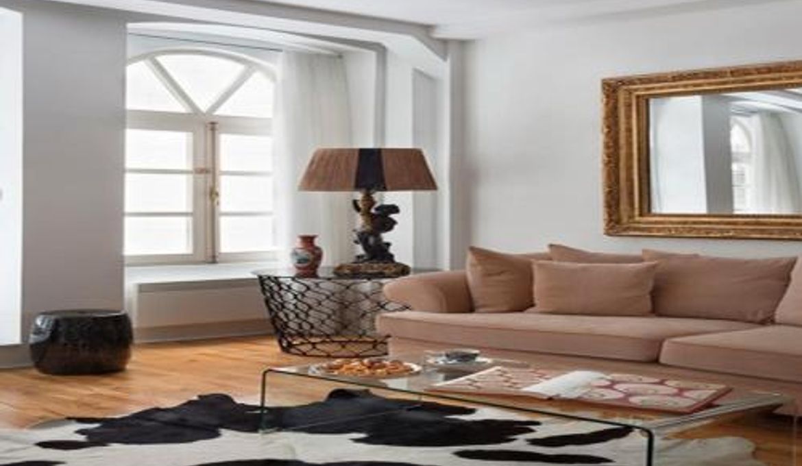 Chiconomy Suites