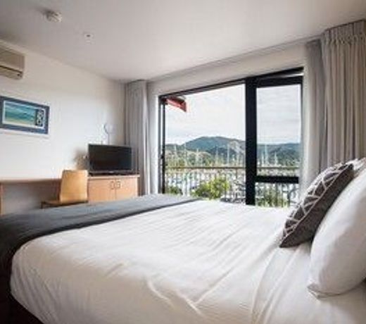 Harbourside Lodge