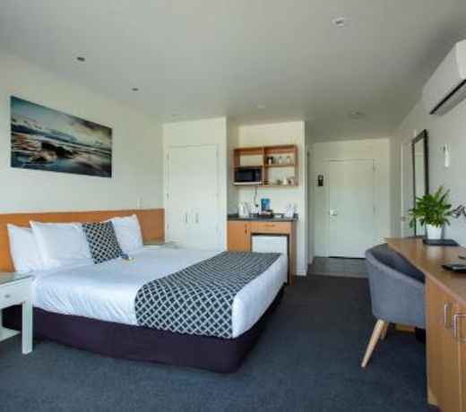 Harbourside Lodge
