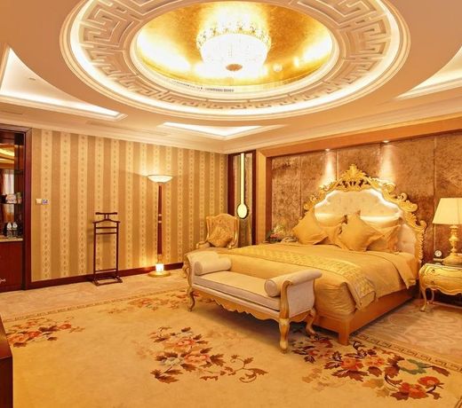 Chutian Guangdong International Hotel