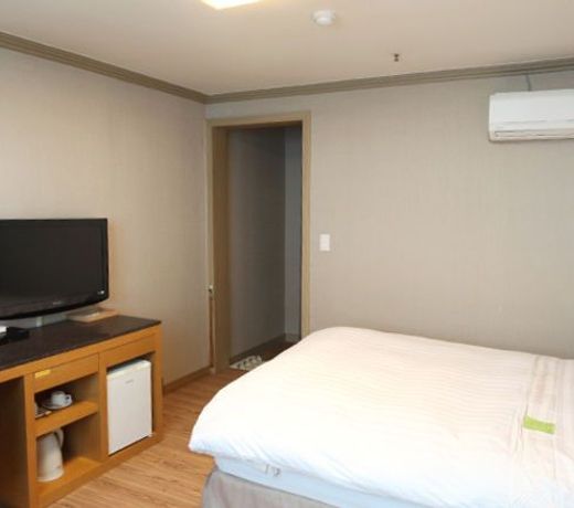 Changwon AT Business Hotel