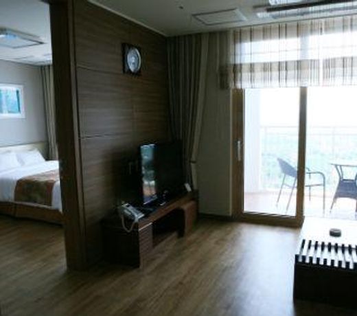 Huracle Resort
