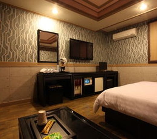 K.S Hotel