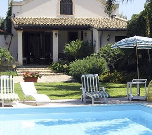 Lush Villa With Private Swimming Pool in Marsala Sicily