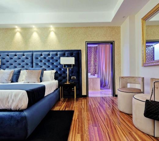 Spanish Diamond Luxury Suites & Jacuzzi