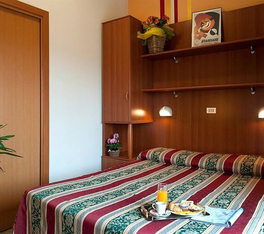 Hotel Dolly