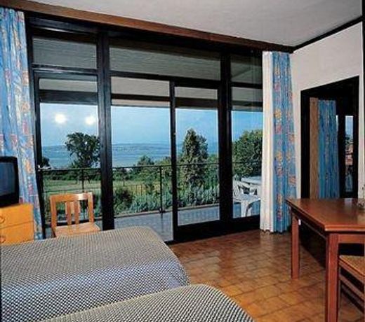 Hotel Holiday