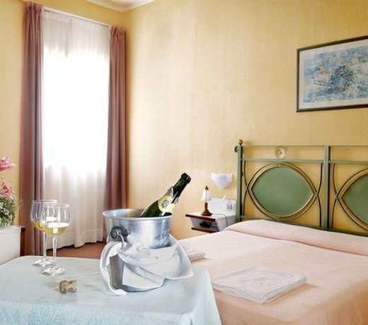 Hotel Majore