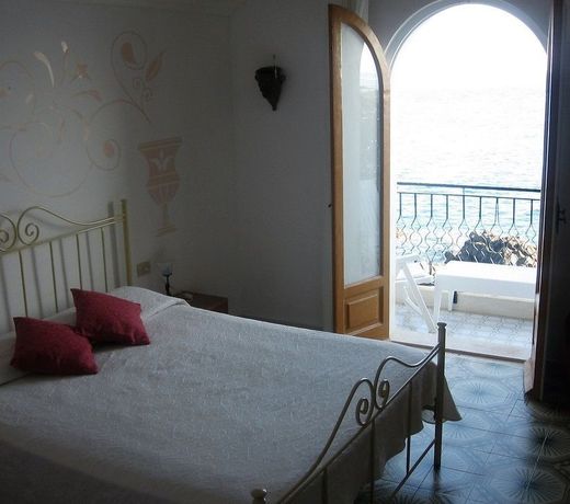 Hotel Orpheus
