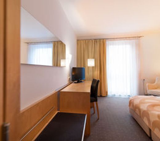 HEINhotel vienna airport