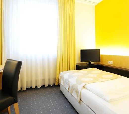 HEINhotel vienna airport