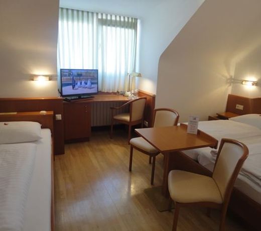 City Hotel Albrecht