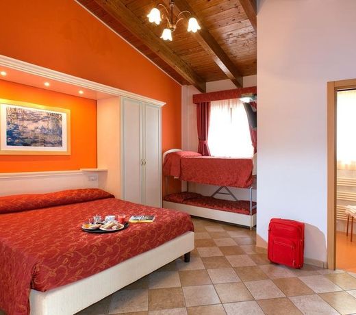 Hotel Ristorante Casa Rossa