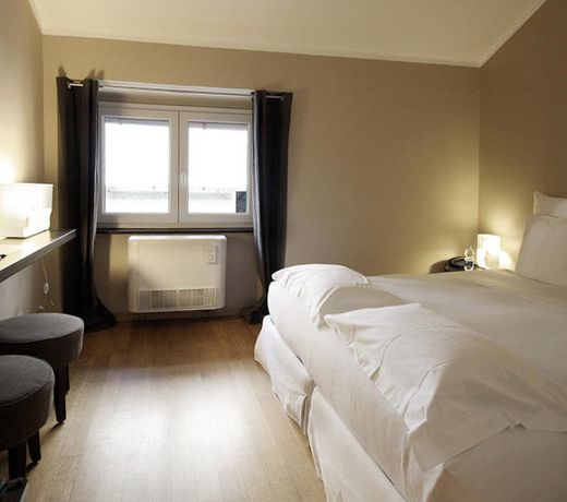 Quarto Piano Rooms