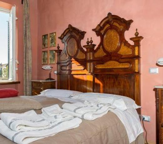 Al Porto Di Lucca B&B