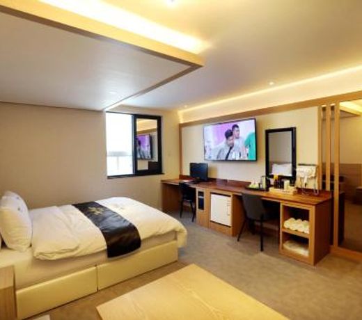 Two Heart Hotel