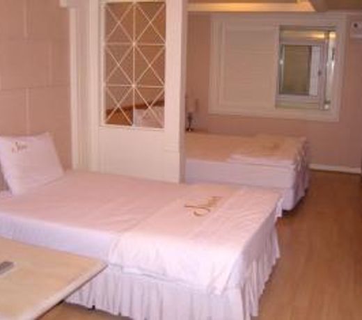 Uneed Business Hotel