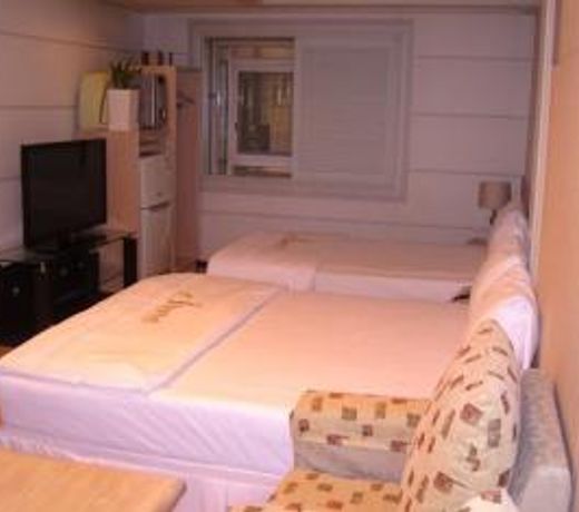 Uneed Business Hotel