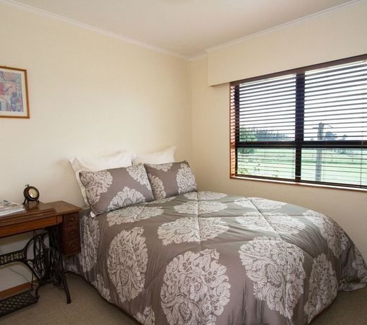 Hunua Homestead Accommodation