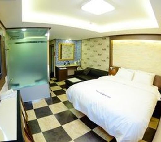 Sugar Hotel
