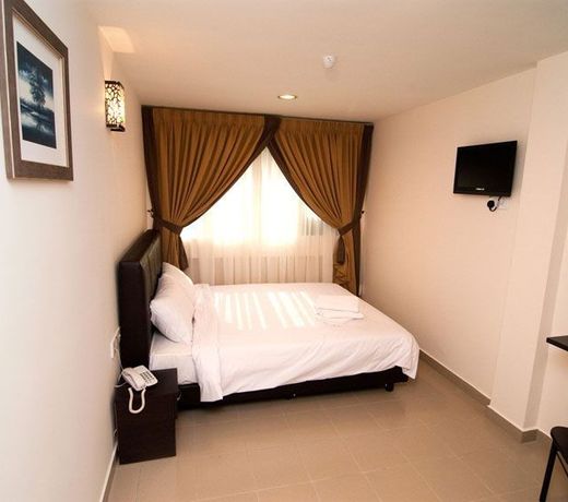 Hotel A-One