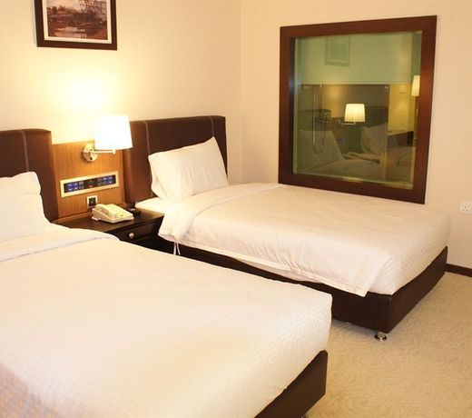 Kinta Riverfront Hotel & Suites