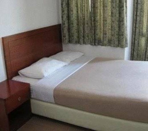 Rose Cottage Hotel Taman Daya