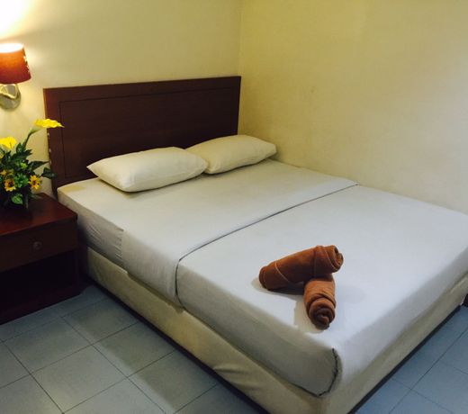 Rose Cottage Hotel Taman Daya