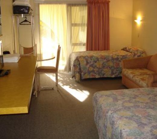 Town Lodge Motel