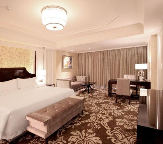 Lake Piedmont International Hotel