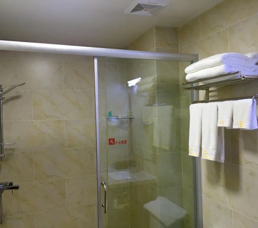 Golden Plam Hotel