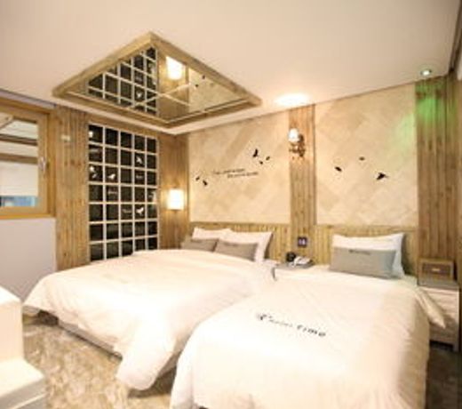 Cheonan Time Hotel