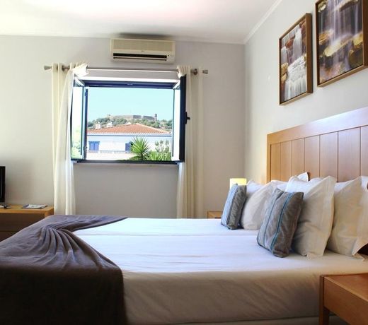 Vicentina Hotel