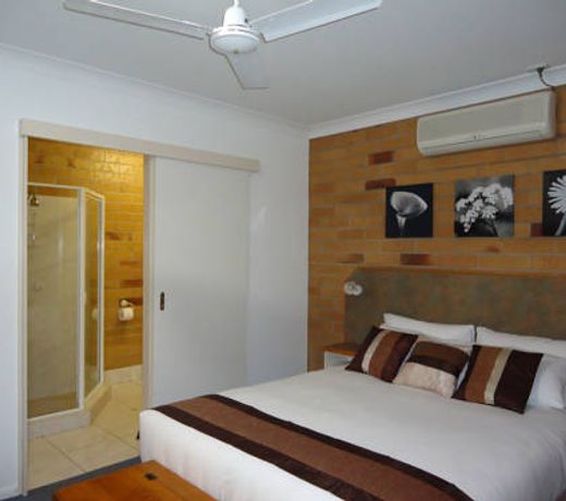 Copper Country Motor Inn